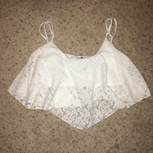Tilly’s Flowy Lace Crop